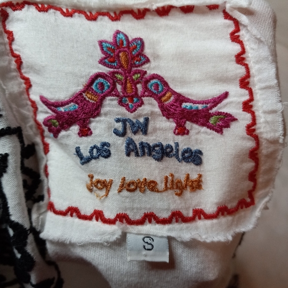 Johnny Was Short Oversized Embroidered Kimono Top - Picture 11 of 12